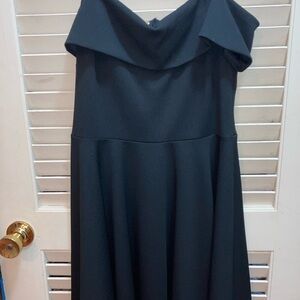 B. Smart Strapless Black Dress